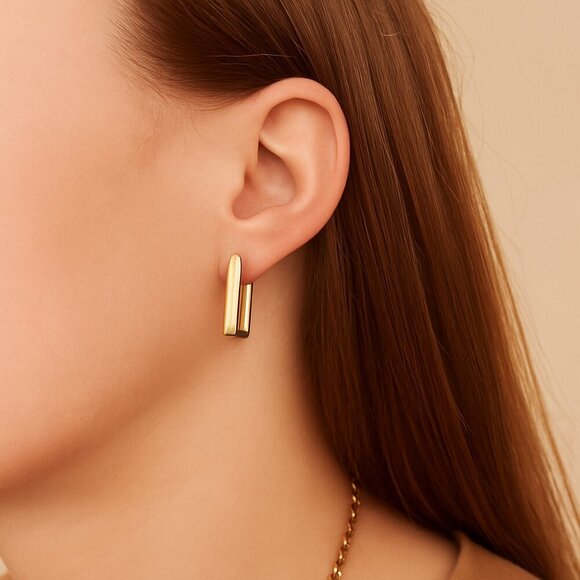 Elegant 18K Gold Plated Bar Hoop Earrings – Minimalist Rectangle Design - Picture 5 of 5